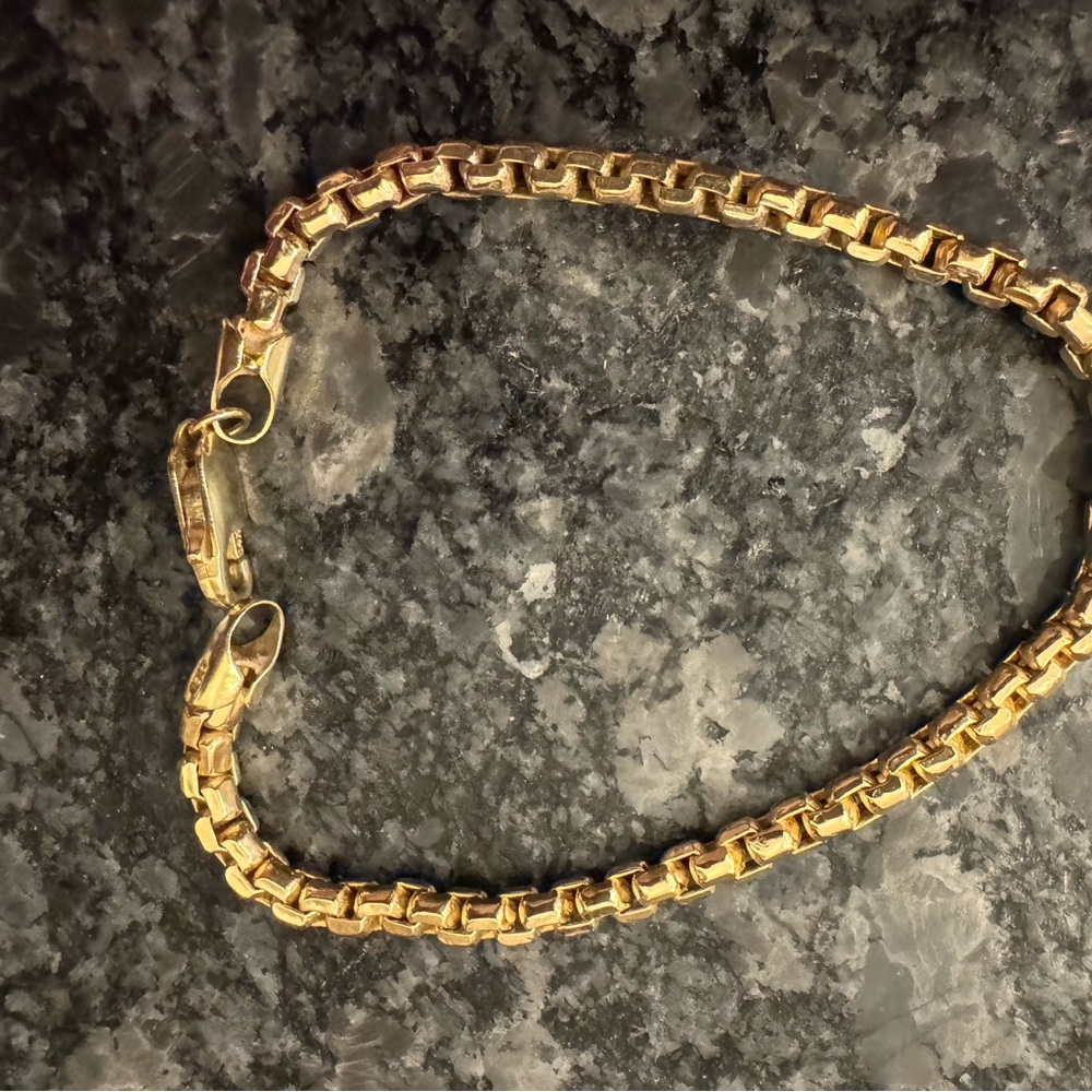 14k Solid Yellow Gold Bracelet 6.75” 4.67 Grams